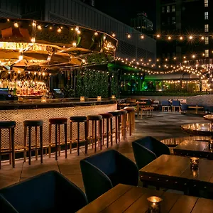 Moxy Nyc Times Square Otel