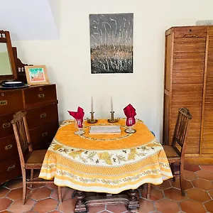 https://la-chambre-spa-la-maison-searle-a-tourtour.fr-provencehotel.com