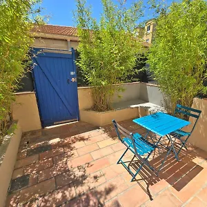 https://gregbnb-studio-moderne-terrasse-vegetalisee.fr-provencehotel.com